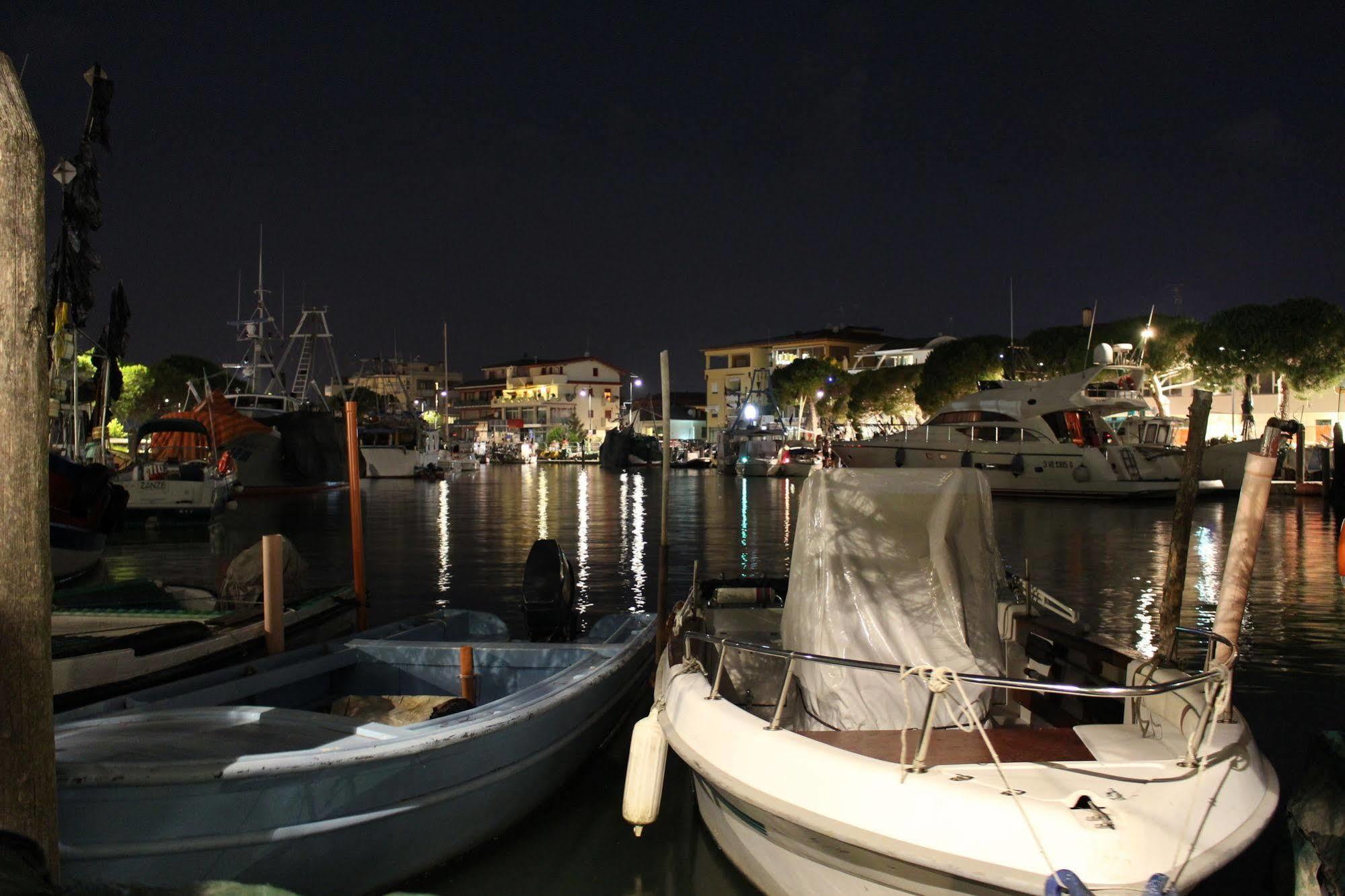 Aparthotel Gioia Caorle Dış mekan fotoğraf